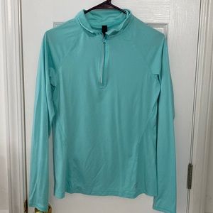Women’s Top Size Medium